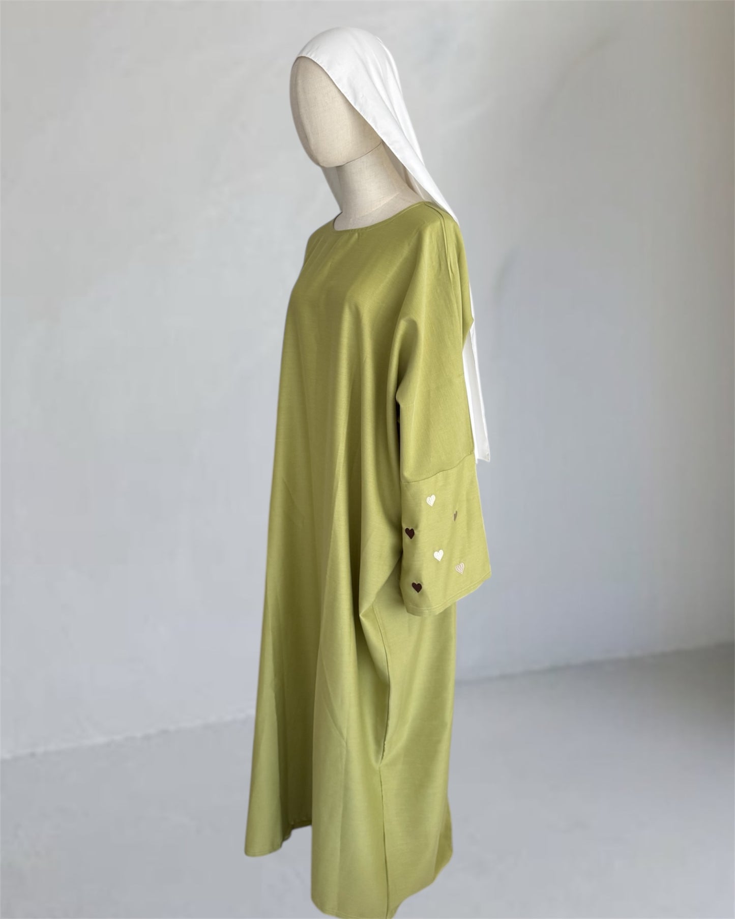 HEARTS ABAYA